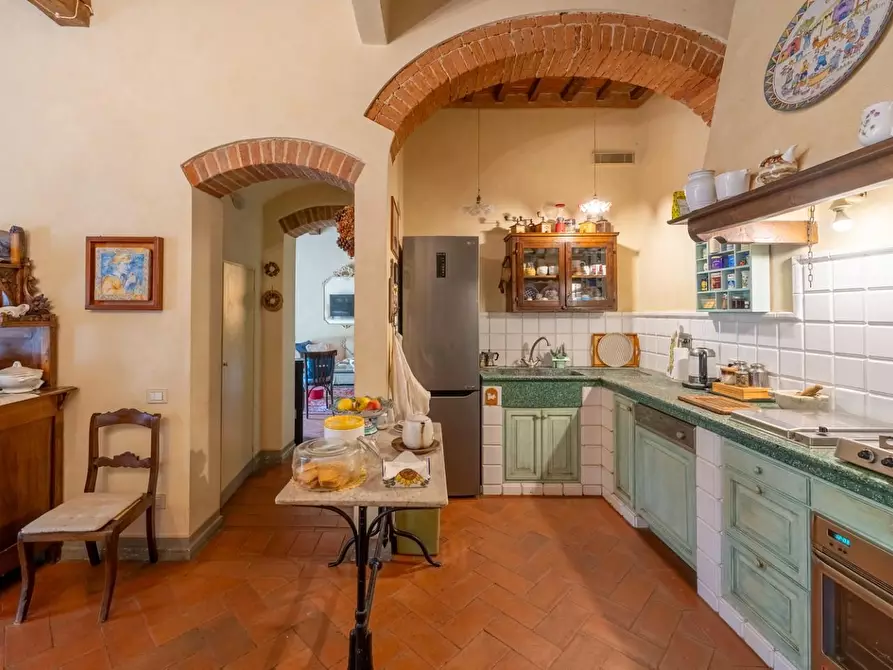 Immagine 6 di Rustico / casale in vendita  a Crespina Lorenzana