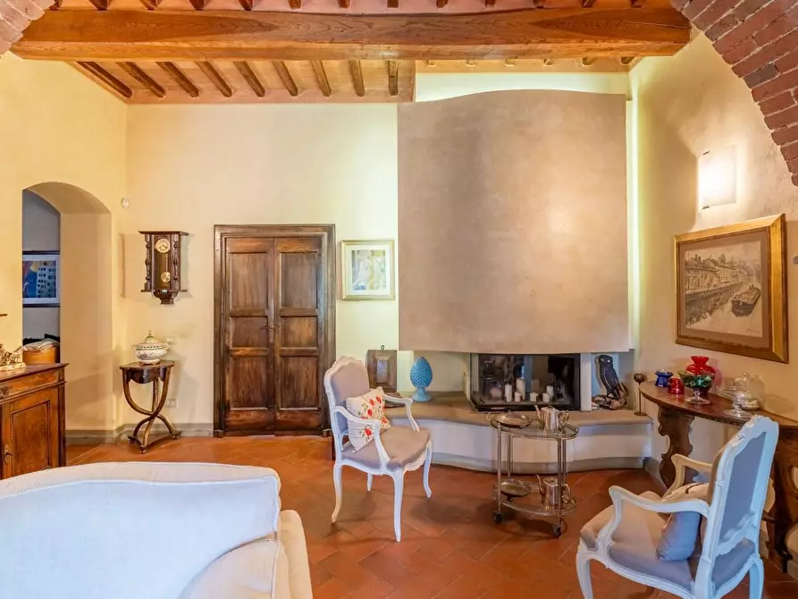 Immagine 2 di Rustico / casale in vendita  a Crespina Lorenzana