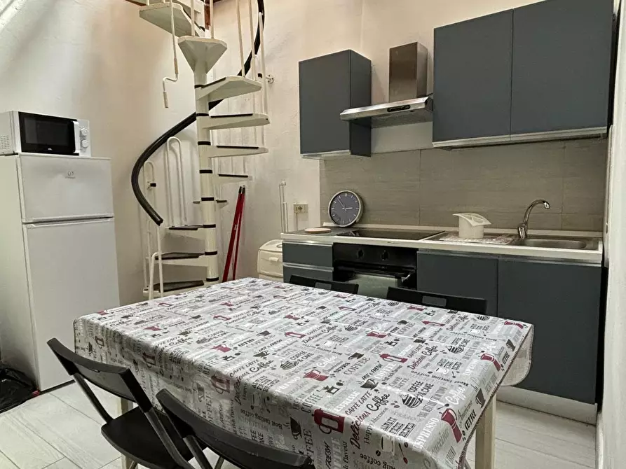 Immagine 2 di Appartamento in vendita  a Pisa