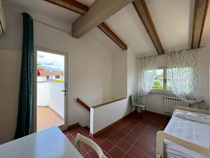 Immagine 23 di Casa bifamiliare in affitto  a Forte Dei Marmi