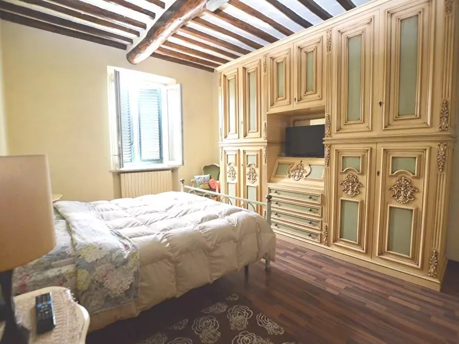 Immagine 10 di Casa bifamiliare in vendita  a Capannori