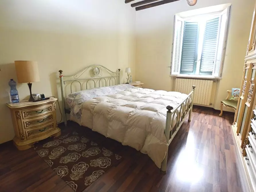 Immagine 11 di Casa bifamiliare in vendita  a Capannori