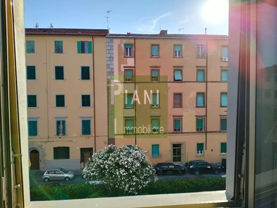 Immagine 6 di Appartamento in vendita  a Livorno