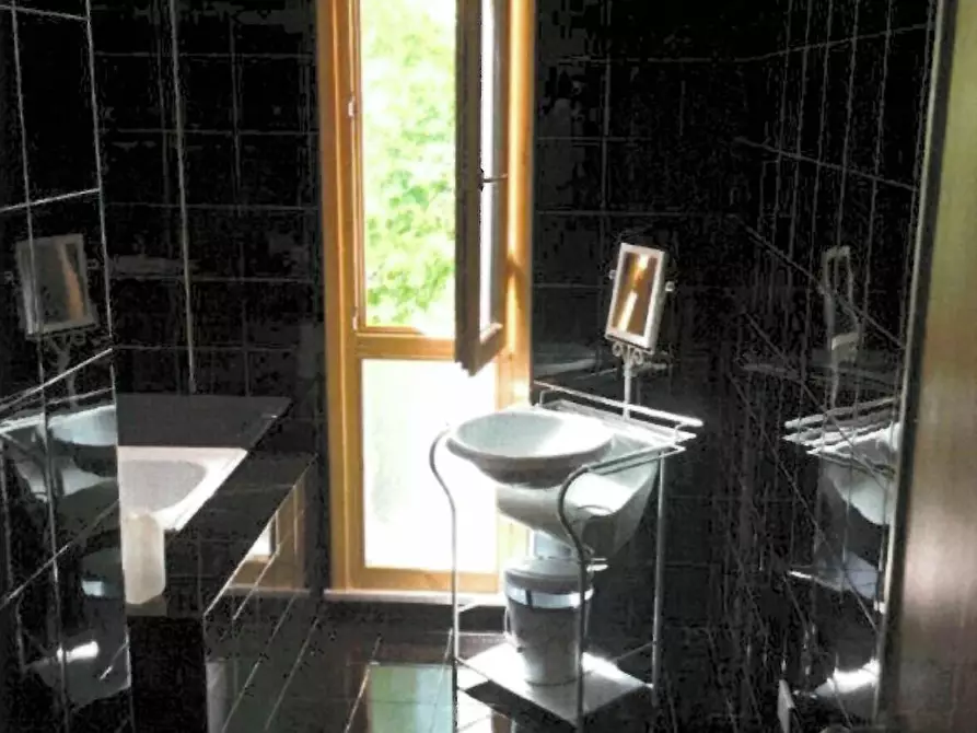 Immagine 26 di Villa in vendita  a Peccioli