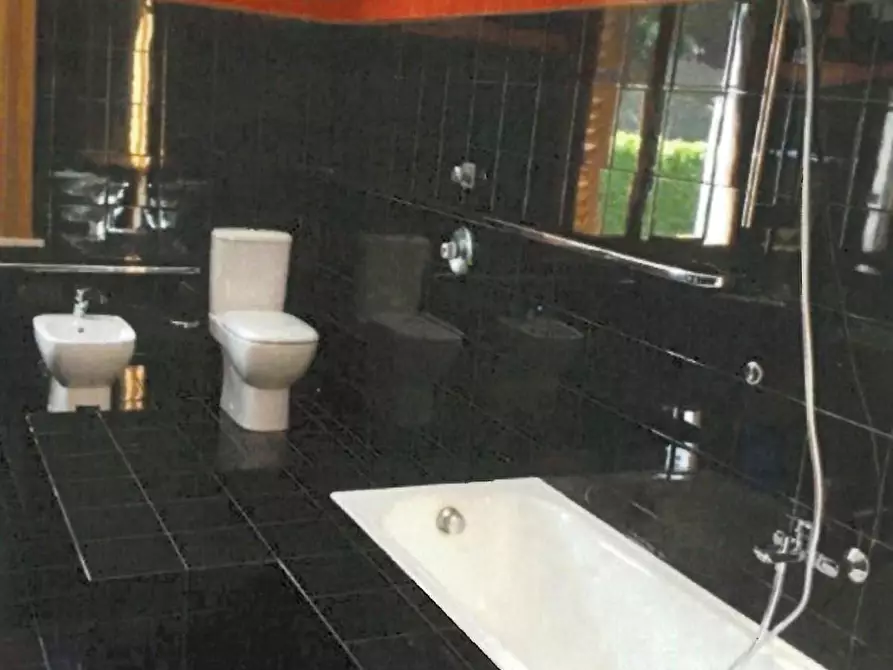 Immagine 27 di Villa in vendita  a Peccioli