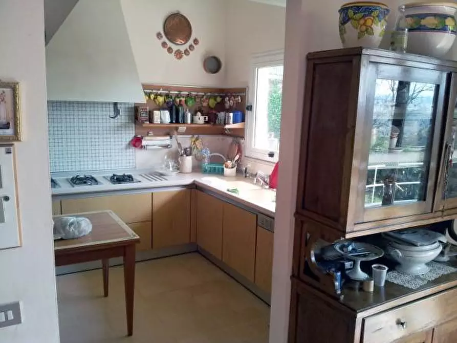 Immagine 15 di Villa in vendita  a Peccioli