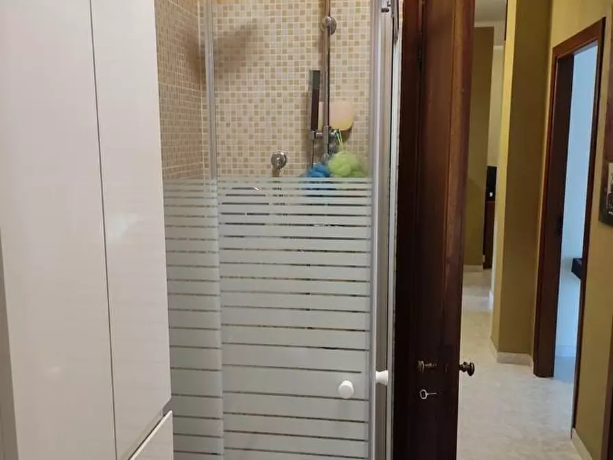 Immagine 9 di Appartamento in vendita  a Carrara