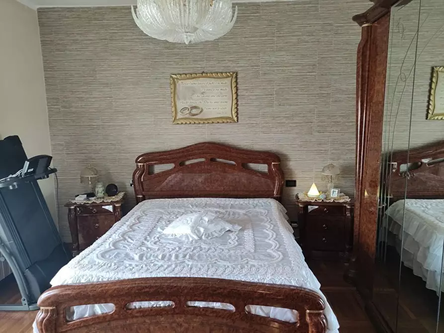 Immagine 10 di Appartamento in vendita  a Carrara