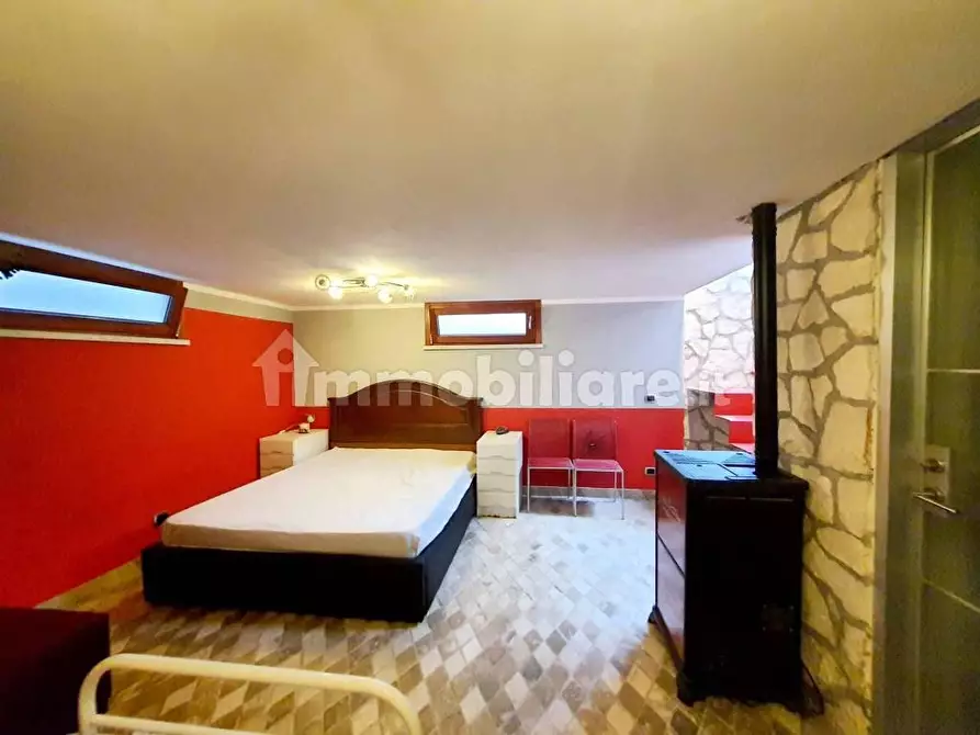 Immagine 9 di Casa bifamiliare in vendita  a Ortonovo