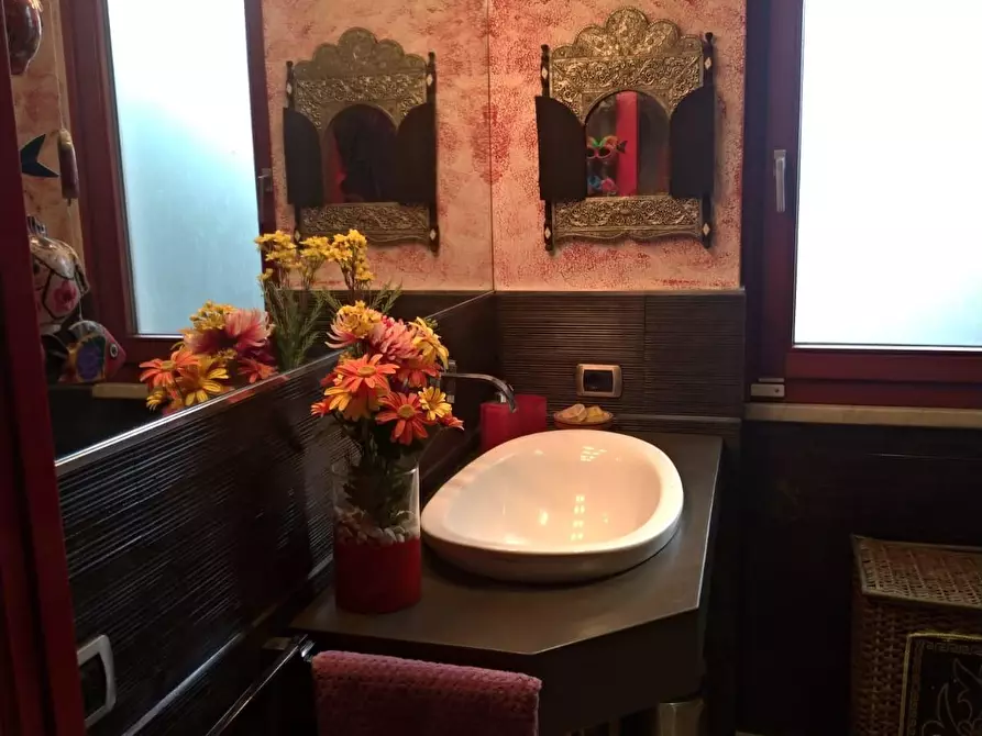 Immagine 24 di Casa bifamiliare in vendita  a Ortonovo