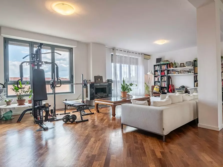 Immagine 3 di Appartamento in vendita  a Cascina