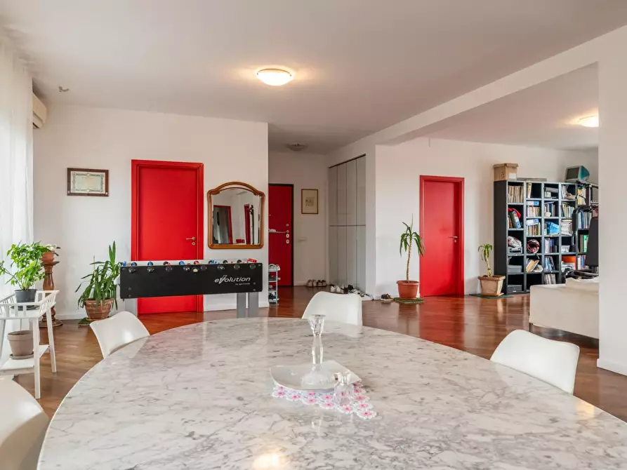 Immagine 9 di Appartamento in vendita  a Cascina