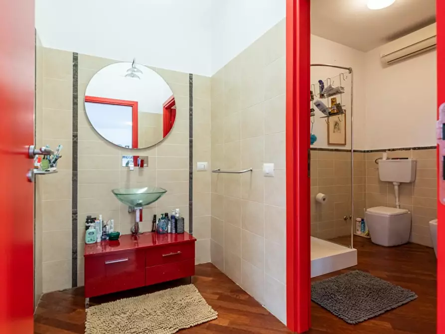 Immagine 13 di Appartamento in vendita  a Cascina