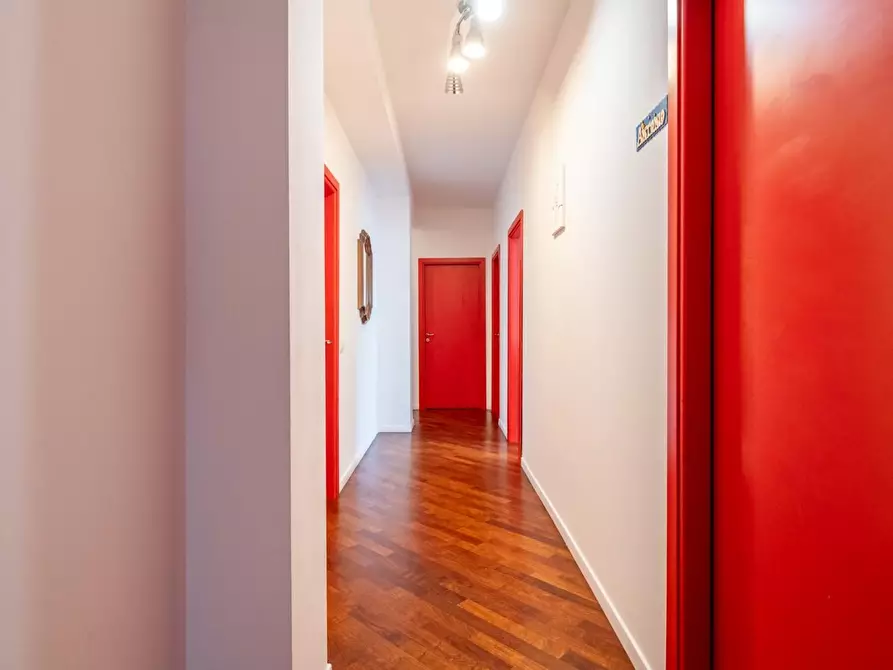 Immagine 18 di Appartamento in vendita  a Cascina