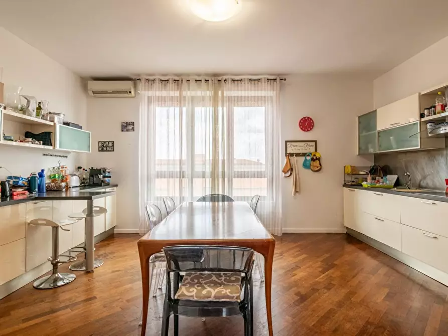 Immagine 17 di Appartamento in vendita  a Cascina