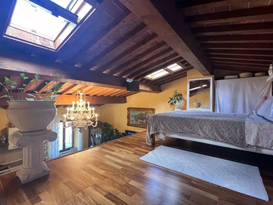 Immagine 10 di Appartamento in vendita  a Pisa