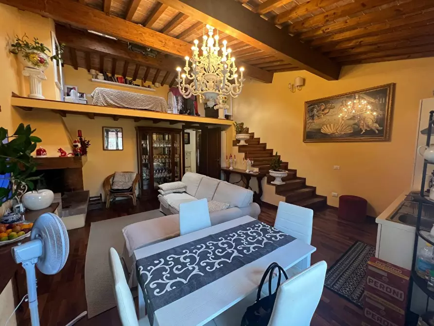 Immagine 2 di Appartamento in vendita  a Pisa