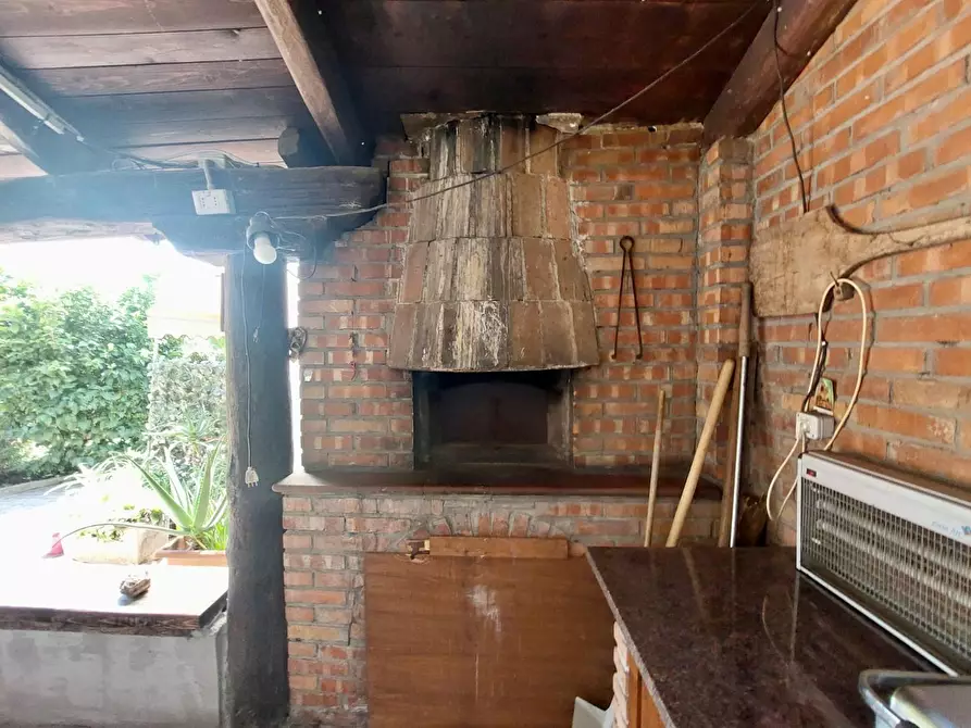 Immagine 14 di Villa in vendita  a Pietrasanta