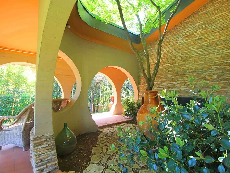 Immagine 35 di Villa in vendita  a Larciano