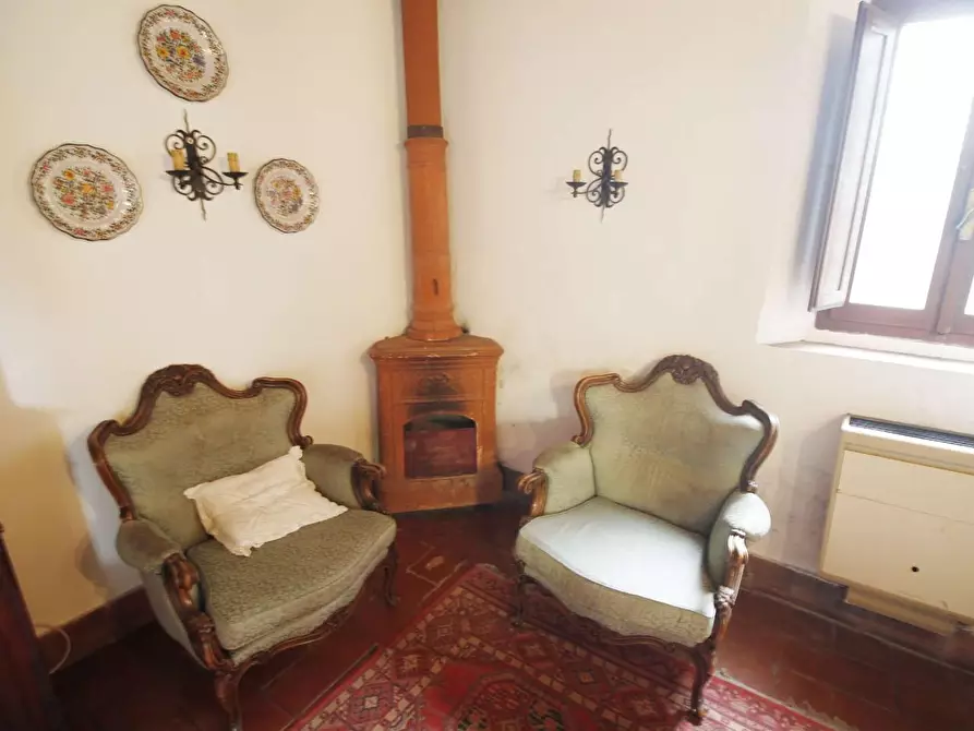 Immagine 38 di Casa colonica in vendita  a Larciano