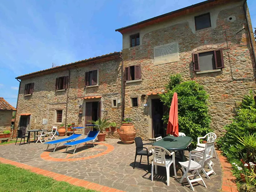 Immagine 25 di Casa colonica in vendita  a Larciano