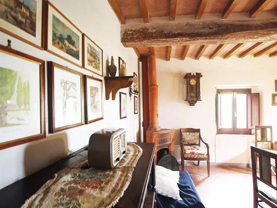 Immagine 41 di Casa colonica in vendita  a Larciano