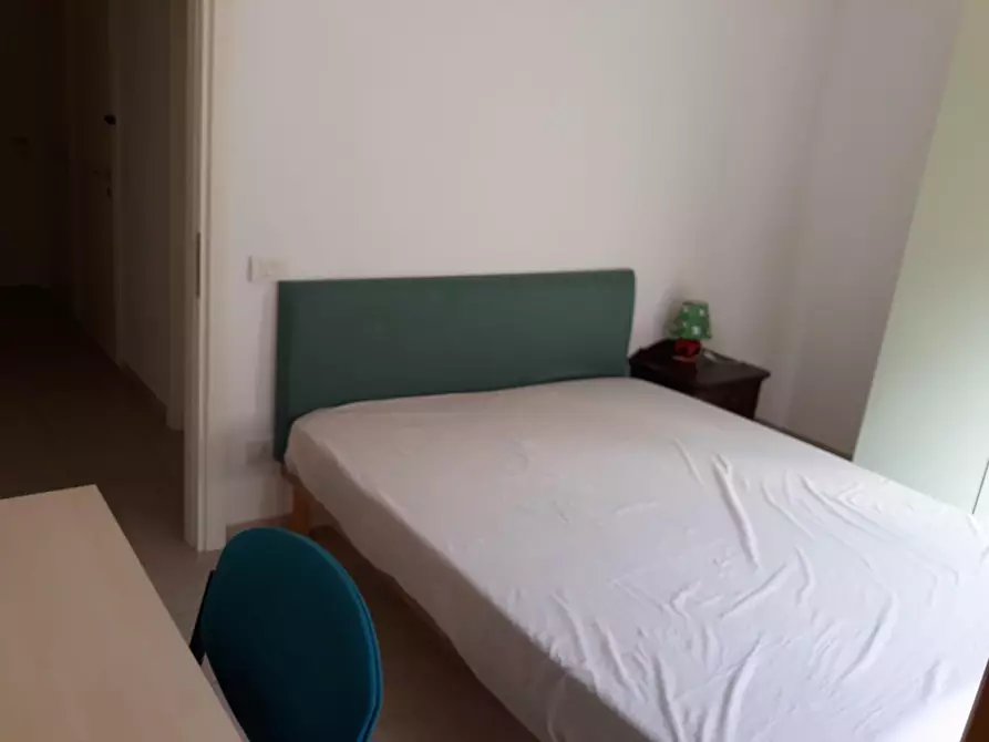 Immagine 5 di Appartamento in affitto  a Siena