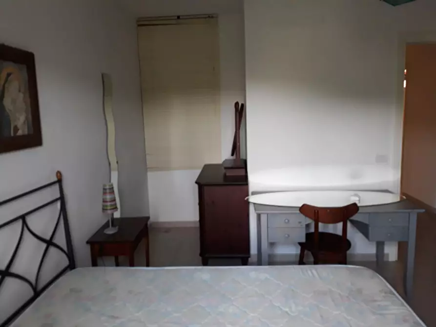 Immagine 10 di Appartamento in affitto  a Siena