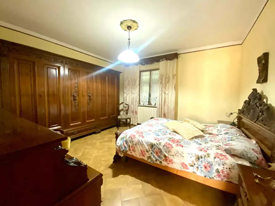 Immagine 16 di Casa bifamiliare in vendita  a Castelnuovo Magra