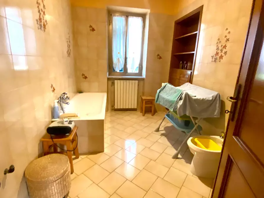 Immagine 12 di Casa bifamiliare in vendita  a Castelnuovo Magra