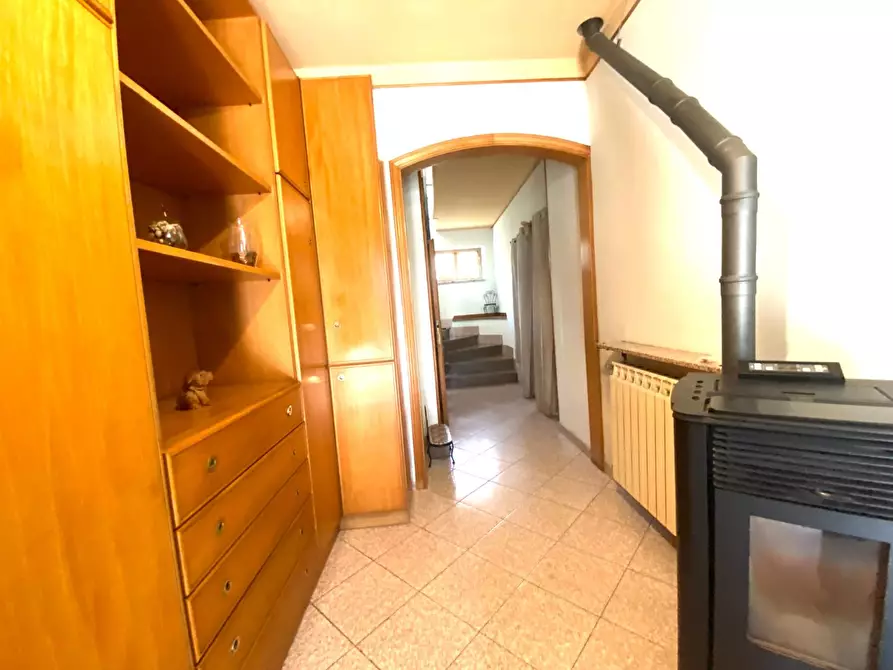 Immagine 6 di Casa bifamiliare in vendita  a Castelnuovo Magra