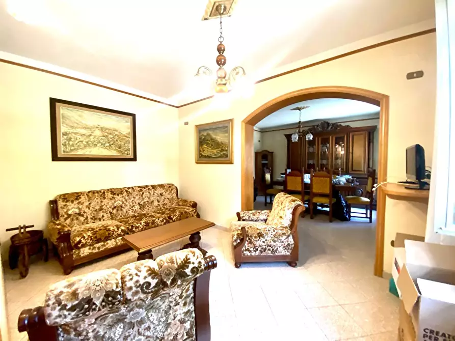 Immagine 3 di Casa bifamiliare in vendita  a Castelnuovo Magra