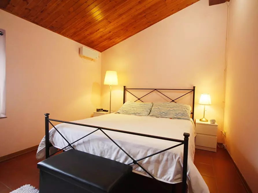 Immagine 14 di Casa colonica in vendita  a Vinci