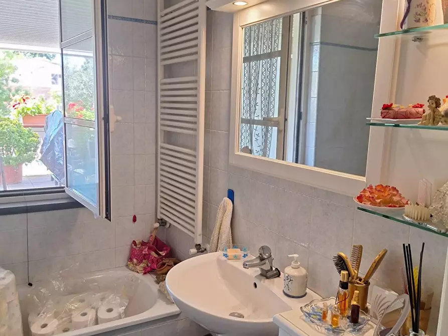 Immagine 22 di Appartamento in vendita  a Porcari