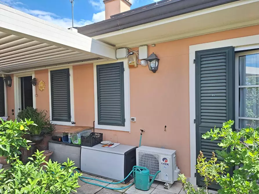 Immagine 3 di Appartamento in vendita  a Porcari