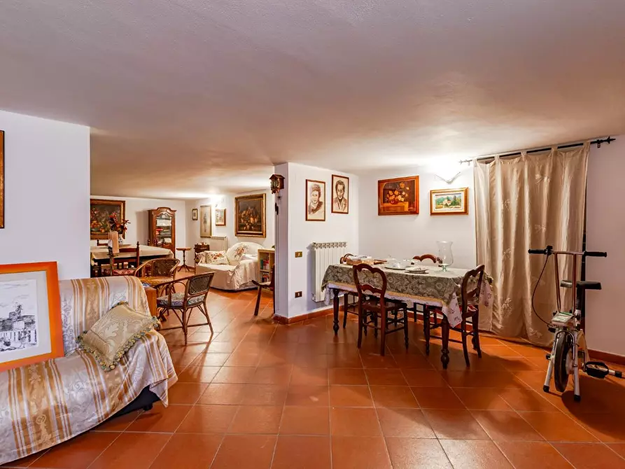 Immagine 35 di Villa in vendita  a San Giuliano Terme