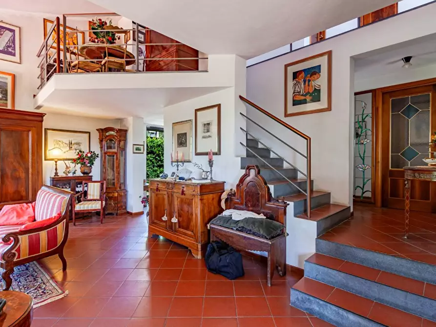 Immagine 4 di Villa in vendita  a San Giuliano Terme