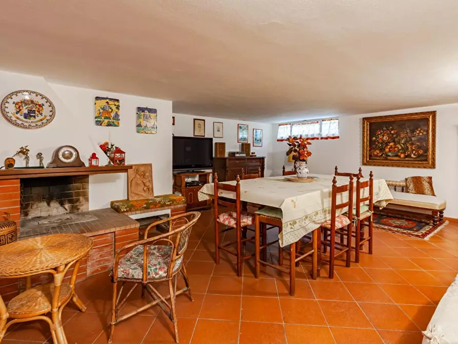 Immagine 33 di Villa in vendita  a San Giuliano Terme