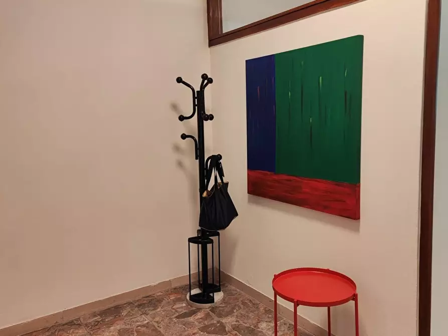 Immagine 3 di Appartamento in affitto  a Carrara