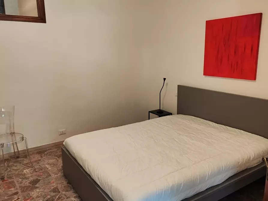 Immagine 7 di Appartamento in affitto  a Carrara