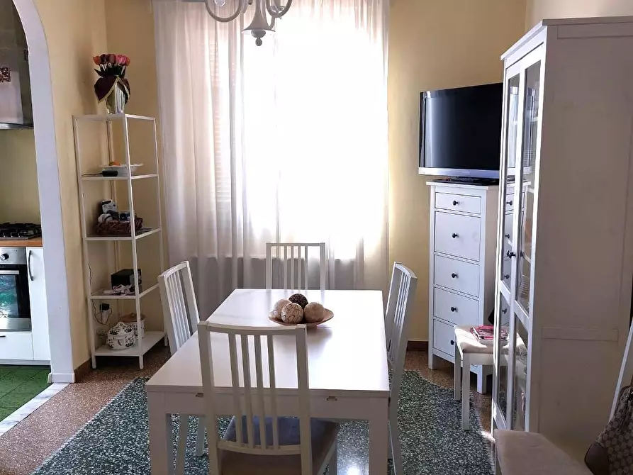 Immagine 9 di Casa indipendente in vendita  a Massa