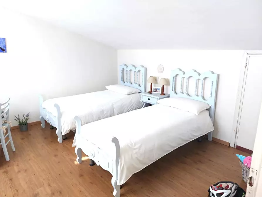 Immagine 16 di Casa indipendente in vendita  a Massa