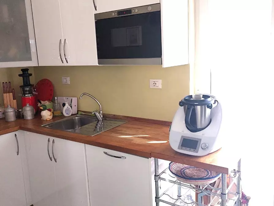 Immagine 11 di Casa indipendente in vendita  a Massa