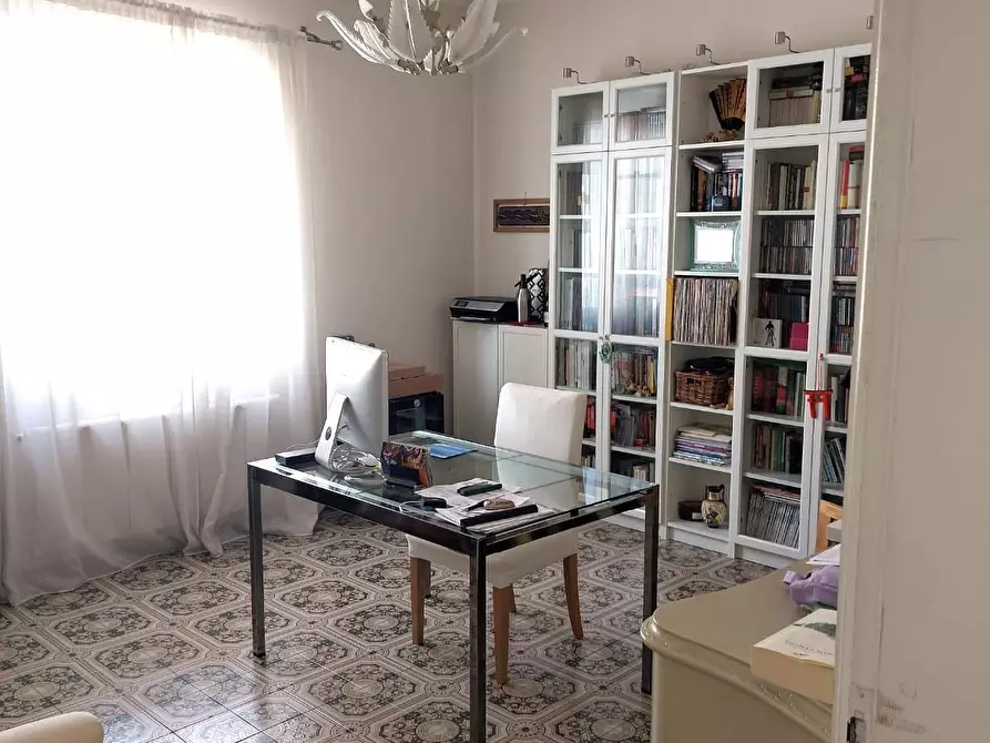 Immagine 14 di Casa indipendente in vendita  a Massa