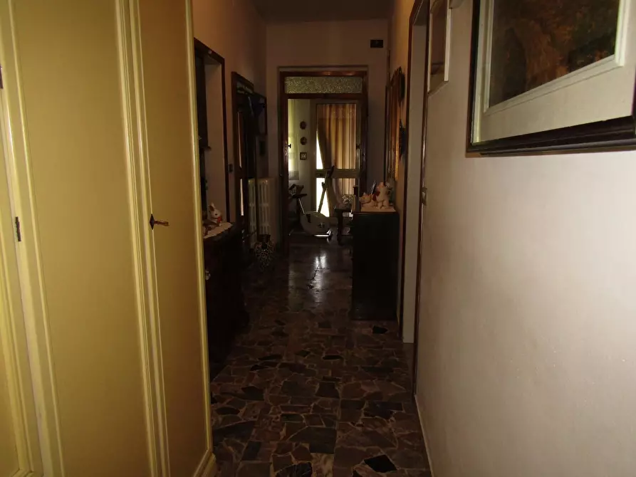 Immagine 19 di Casa bifamiliare in vendita  a Carrara