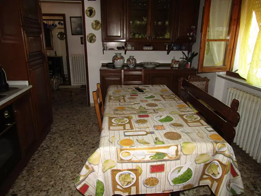 Immagine 7 di Casa bifamiliare in vendita  a Carrara