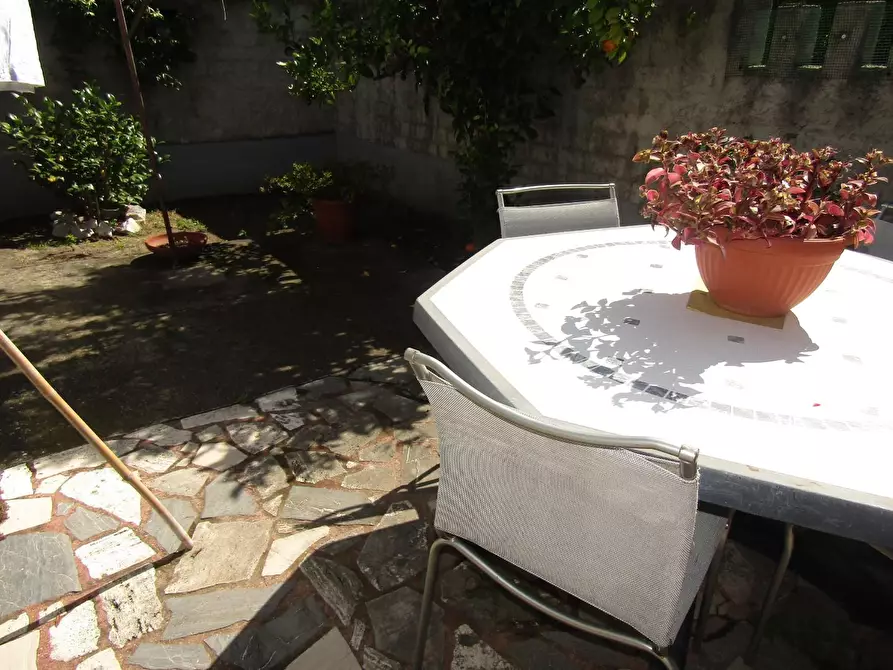 Immagine 5 di Casa bifamiliare in vendita  a Carrara