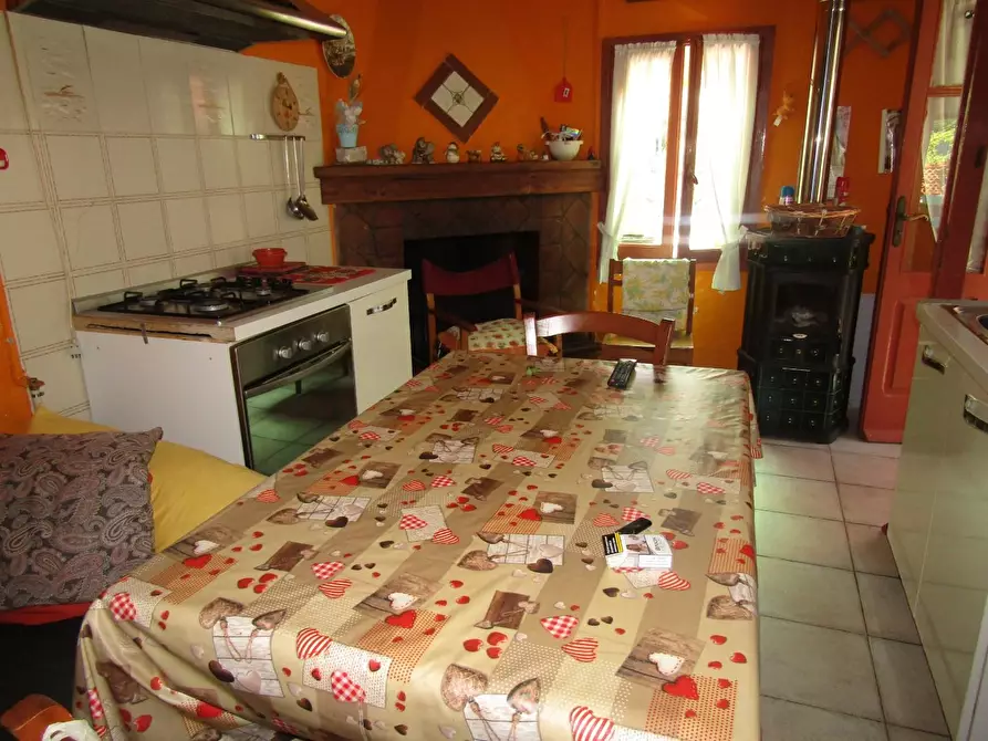 Immagine 4 di Casa bifamiliare in vendita  a Carrara