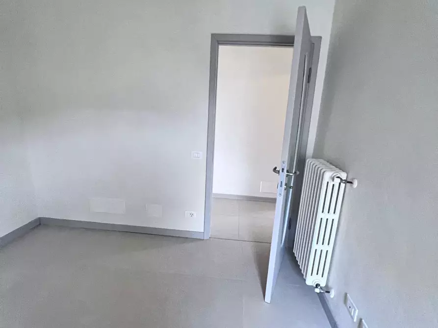 Immagine 14 di Appartamento in vendita  a Colle Di Val D'elsa