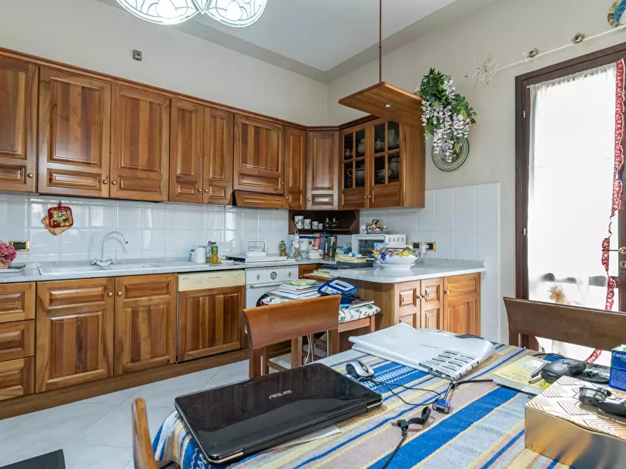 Immagine 15 di Casa indipendente in vendita  a Ponsacco